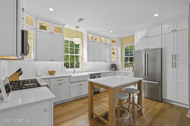 17 Saint Johns Drive, Freehold, NJ 07728
