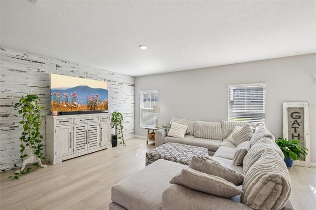 12763 CANTER CALL ROAD, Lithia, FL 33547