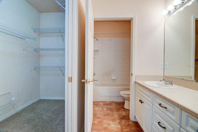 1569 NW 29TH ROAD 1, Gainesville, FL 32605