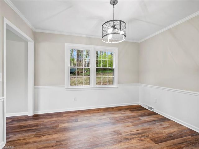 2154 Foxhunter Court, Winston-salem, NC 27106