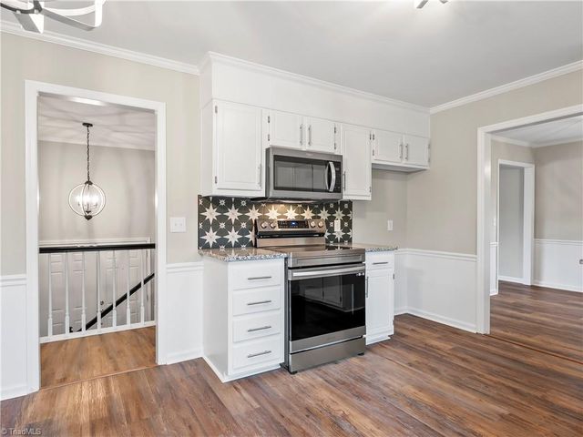 2154 Foxhunter Court, Winston-salem, NC 27106