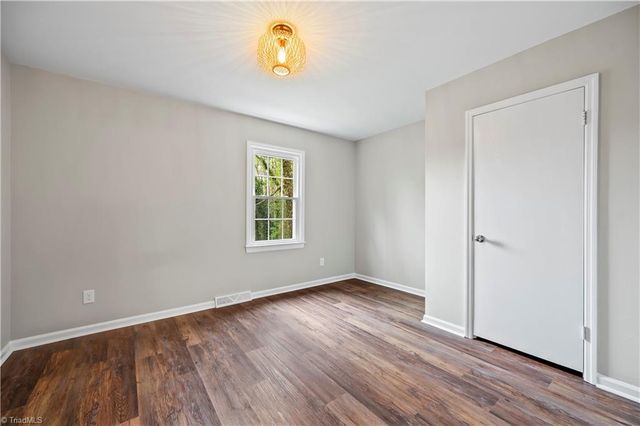 2154 Foxhunter Court, Winston-salem, NC 27106