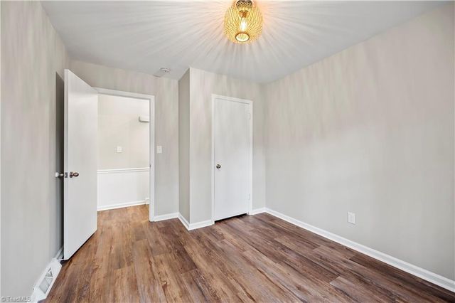 2154 Foxhunter Court, Winston-salem, NC 27106