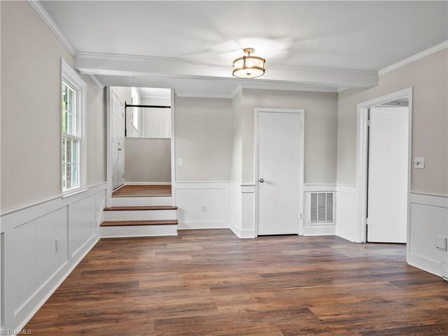 2154 Foxhunter Court, Winston-salem, NC 27106