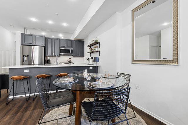 310 S Michigan Avenue 1609, Chicago, IL 60604