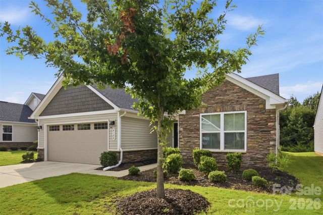 4104 Mackinnon Drive, Charlotte, NC 28214