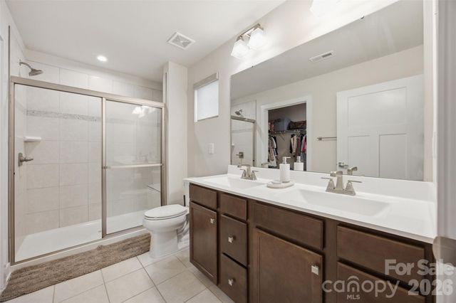 4104 Mackinnon Drive, Charlotte, NC 28214