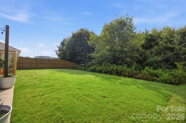 4104 Mackinnon Drive, Charlotte, NC 28214