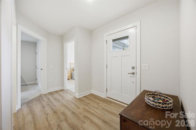 4104 Mackinnon Drive, Charlotte, NC 28214