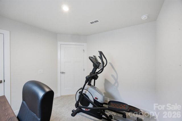 4104 Mackinnon Drive, Charlotte, NC 28214