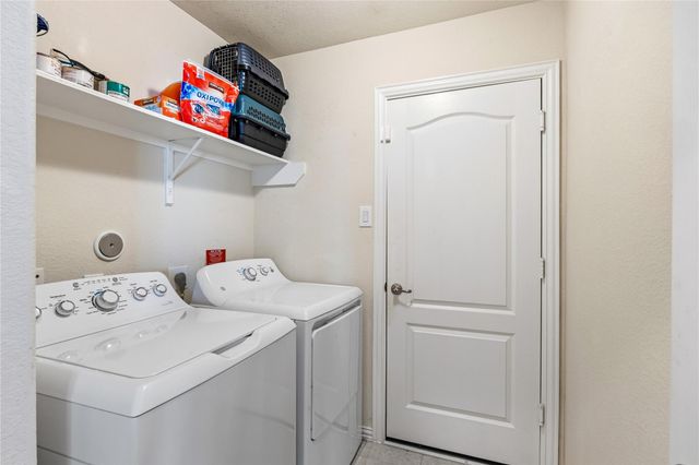 2503 Pines Pointe Drive, Katy, TX 77493