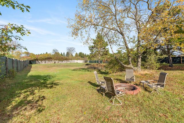 886 W Maple Street, Mecosta Vlg-morton Twp, MI 49332