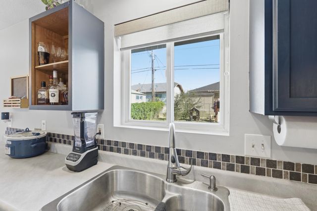 3417 E BRIDGEPORT Ave, Spokane, WA 99217