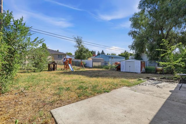 3417 E BRIDGEPORT Ave, Spokane, WA 99217