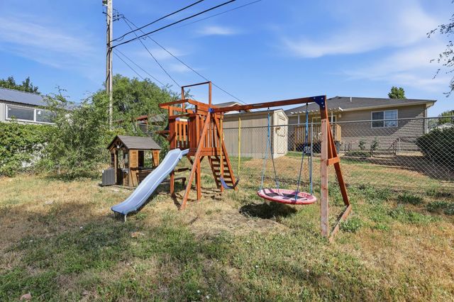 3417 E BRIDGEPORT Ave, Spokane, WA 99217