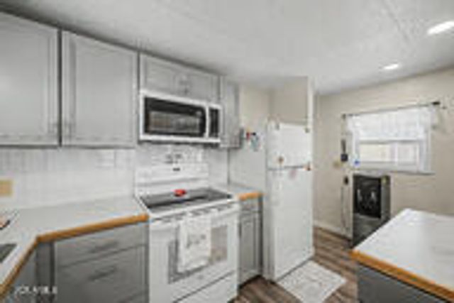 10712 E Apache Trail Trail A15, Apache Junction, AZ 85120