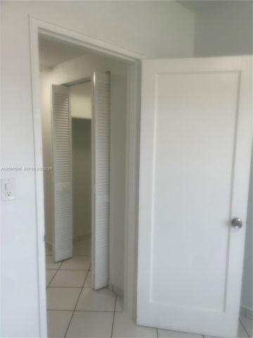 3430 SW 10th St 3, Miami, FL 33135