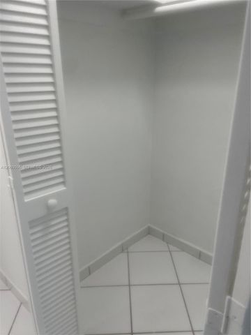 3430 SW 10th St 3, Miami, FL 33135