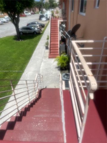 3430 SW 10th St 3, Miami, FL 33135