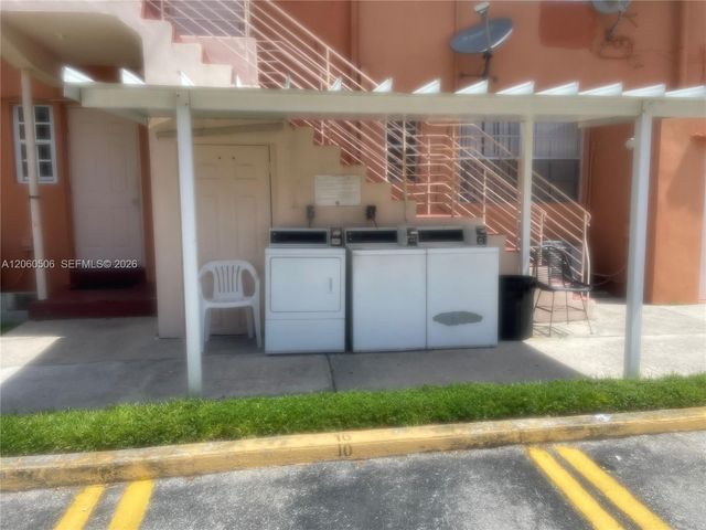 3430 SW 10th St 3, Miami, FL 33135