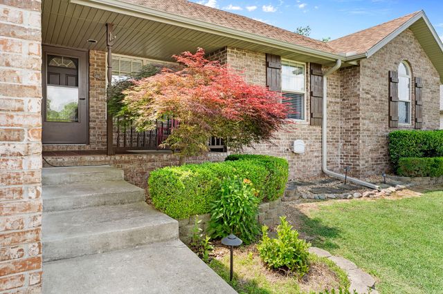 3172 W Grandview Street, Springfield, MO 65803