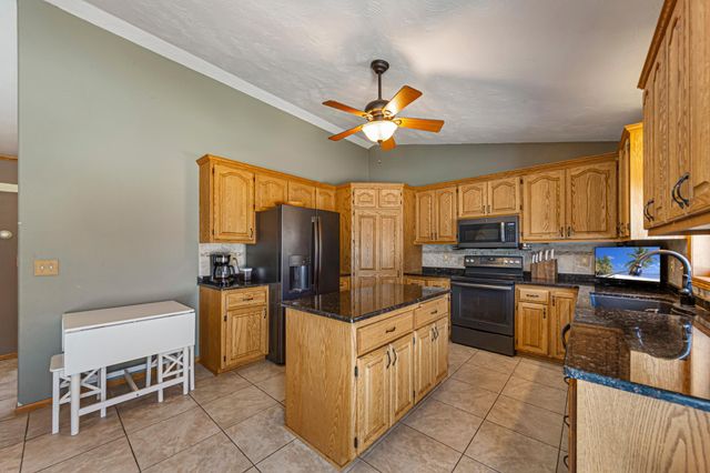 509 Chatfield Lane, Belle Plaine, MN 56011