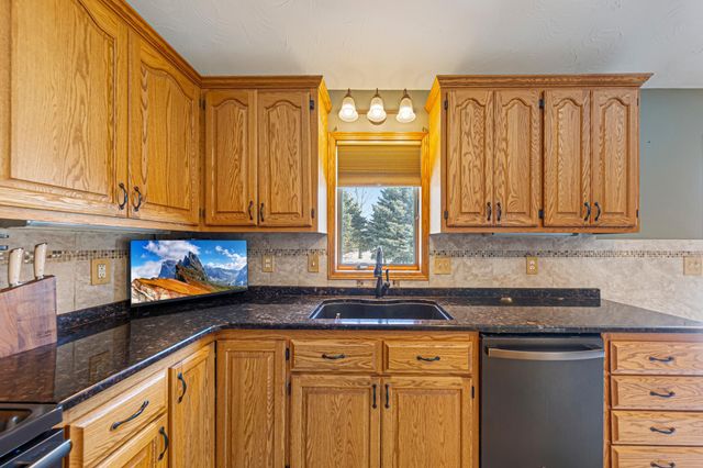 509 Chatfield Lane, Belle Plaine, MN 56011