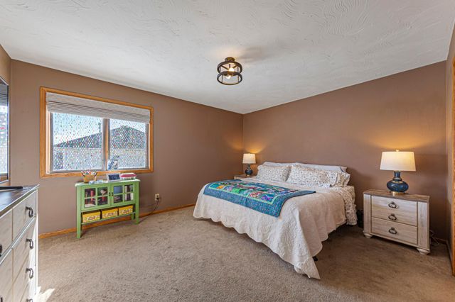 509 Chatfield Lane, Belle Plaine, MN 56011