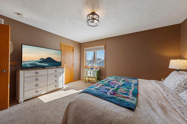 509 Chatfield Lane, Belle Plaine, MN 56011