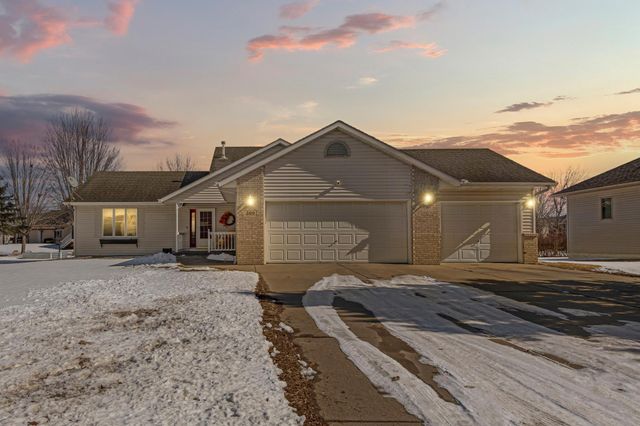509 Chatfield Lane, Belle Plaine, MN 56011