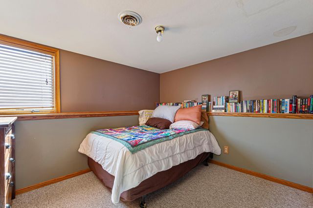 509 Chatfield Lane, Belle Plaine, MN 56011