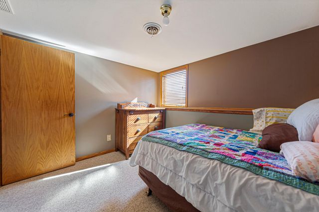 509 Chatfield Lane, Belle Plaine, MN 56011