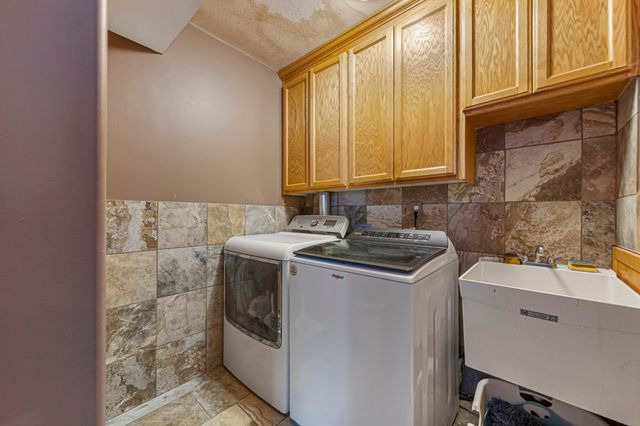 509 Chatfield Lane, Belle Plaine, MN 56011