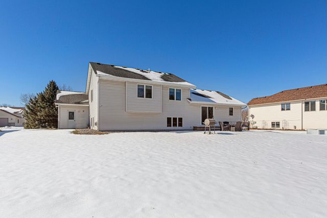 509 Chatfield Lane, Belle Plaine, MN 56011