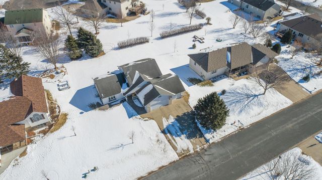 509 Chatfield Lane, Belle Plaine, MN 56011