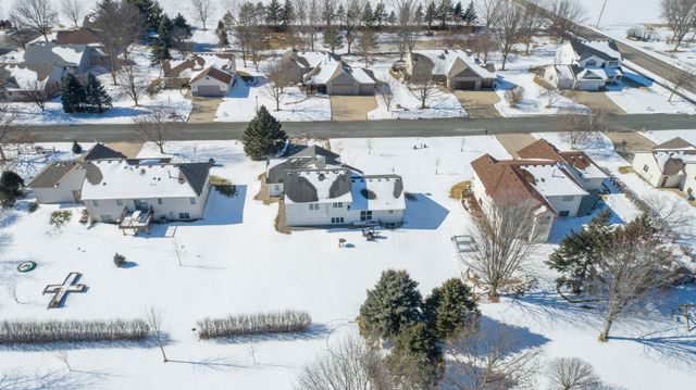 509 Chatfield Lane, Belle Plaine, MN 56011