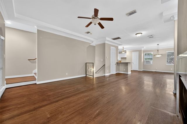 1015 Stanford Street, Houston, TX 77019