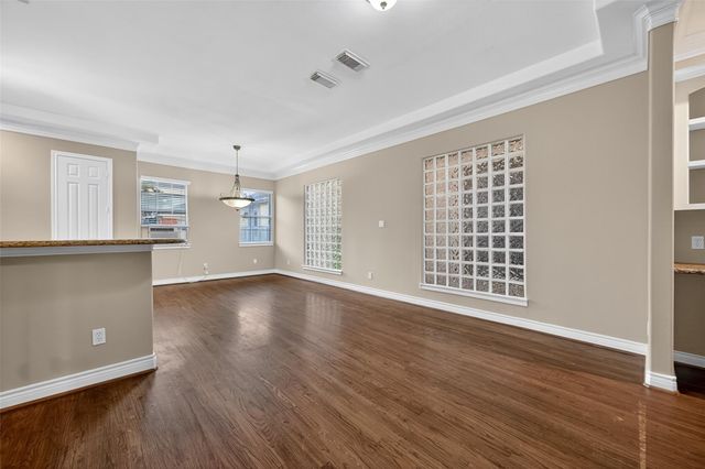 1015 Stanford Street, Houston, TX 77019