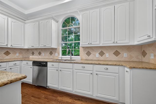 1015 Stanford Street, Houston, TX 77019