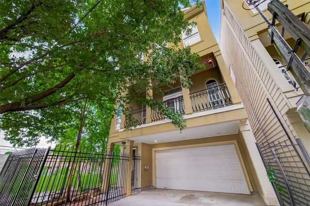 1015 Stanford Street, Houston, TX 77019
