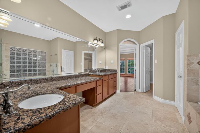 1015 Stanford Street, Houston, TX 77019