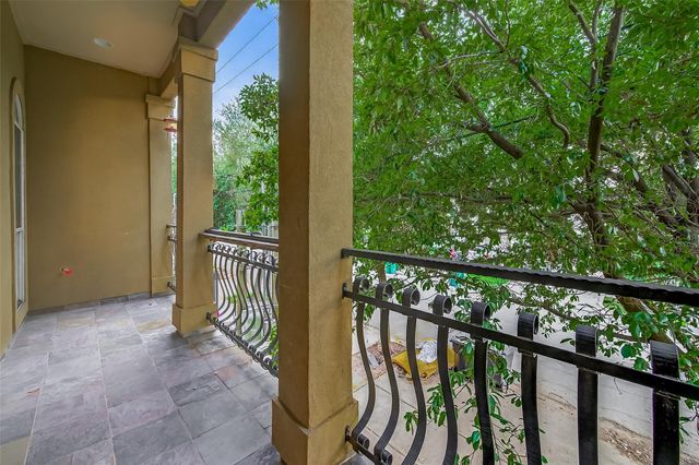 1015 Stanford Street, Houston, TX 77019