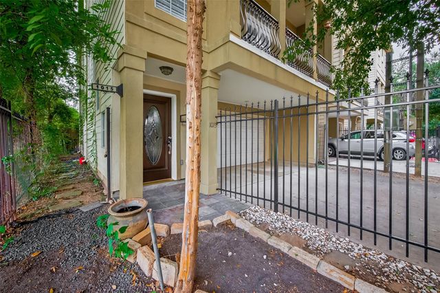 1015 Stanford Street, Houston, TX 77019