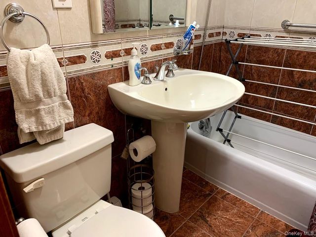 61-35 98th Street 2C, Rego Park, NY 11374