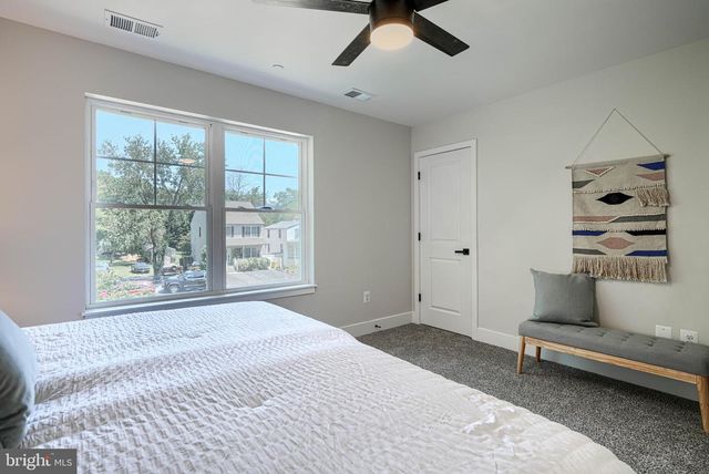 21 JACKSON AVE, Glen Burnie, MD 21061