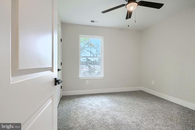 21 JACKSON AVE, Glen Burnie, MD 21061