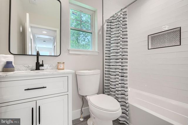 21 JACKSON AVE, Glen Burnie, MD 21061