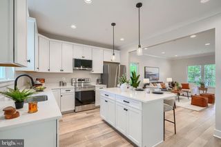 21 JACKSON AVE, Glen Burnie, MD 21061
