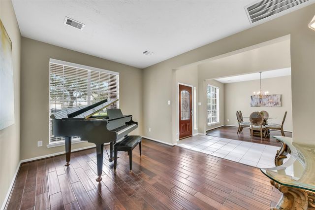 3612 W Pine Orchard Drive, Pearland, TX 77581