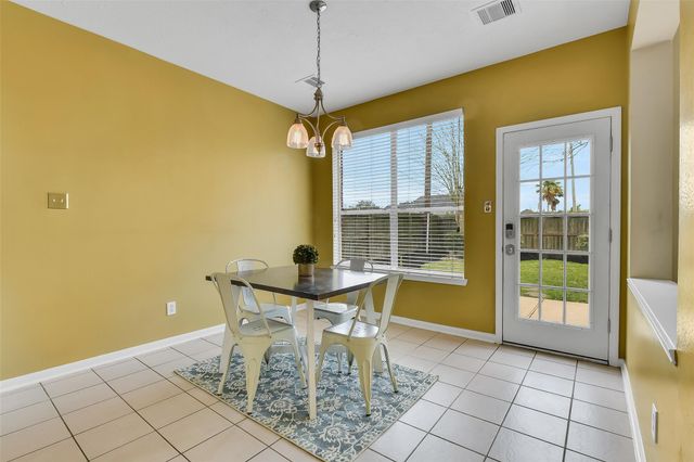 3612 W Pine Orchard Drive, Pearland, TX 77581